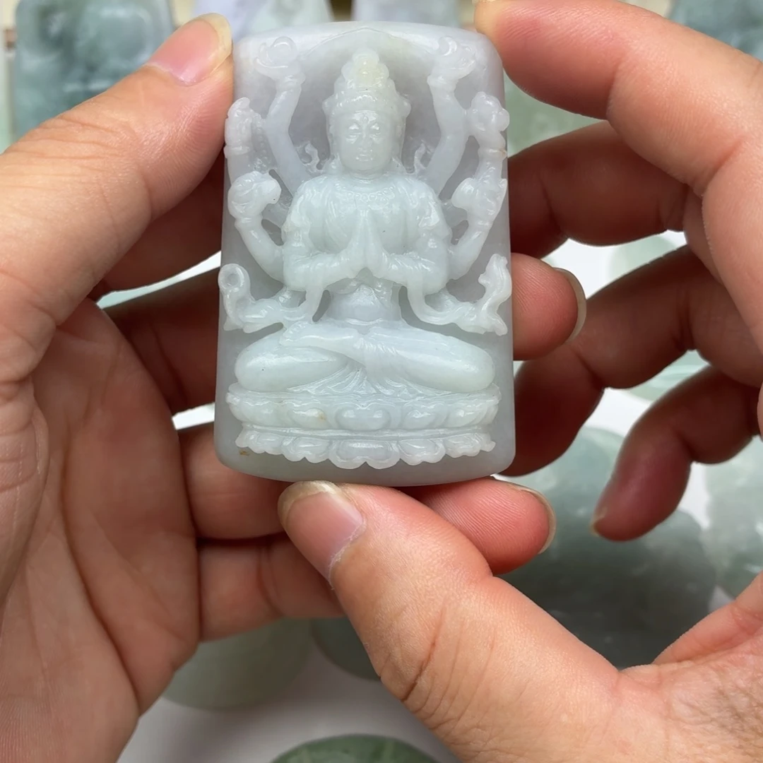 未镶嵌定制翡翠千手观音