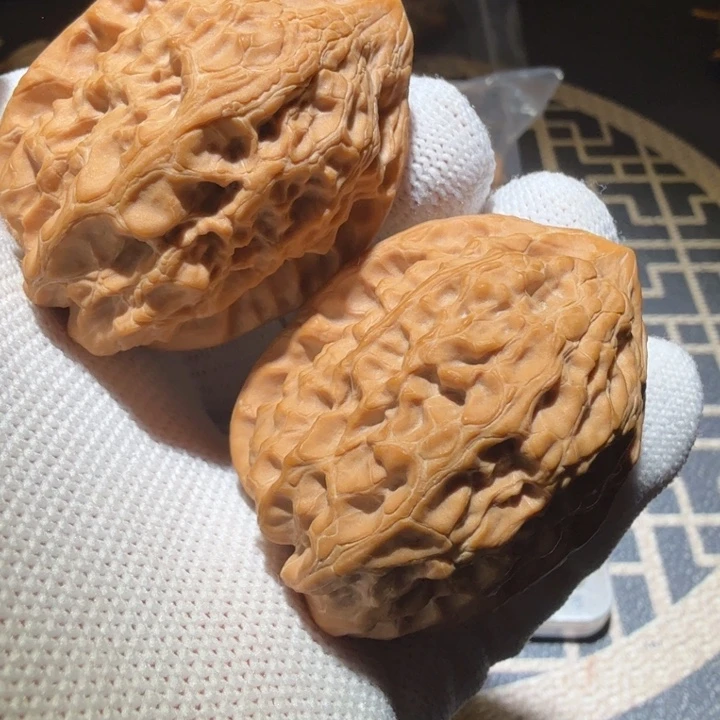 文玩核桃把件沈阳鸡心