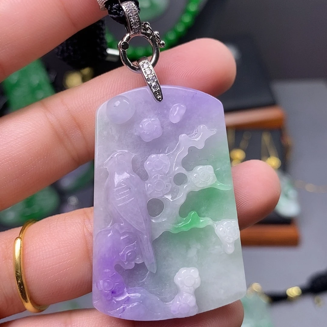 吊坠(赠链)未镶嵌翡翠