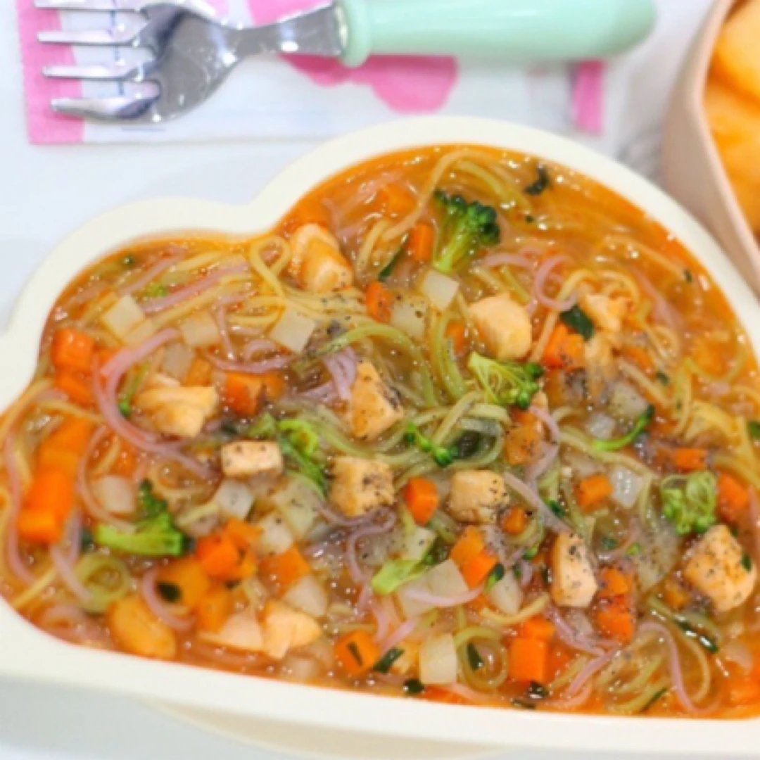 鲜虾茄汁浓汤面儿童套餐