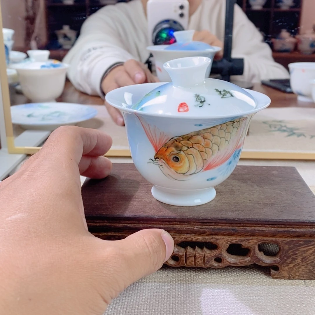 霁****来金龙鱼大二才哈哈