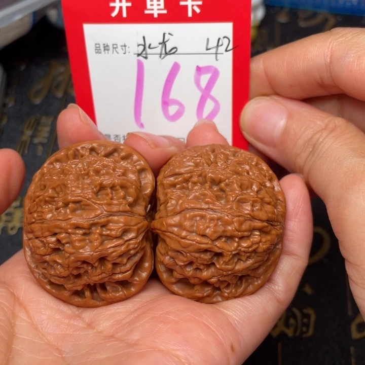 吊坠桃核人***戏文玩的好