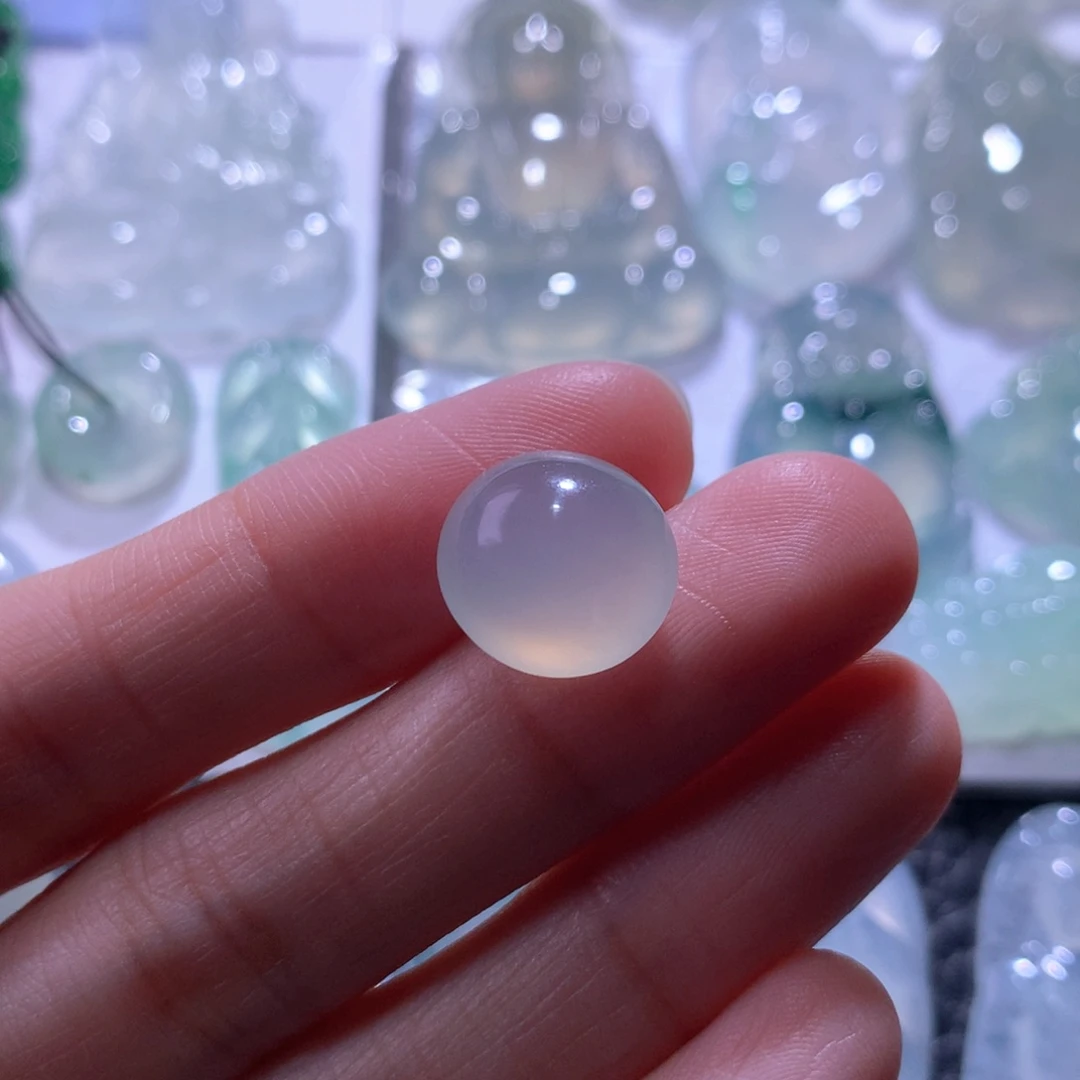 翡翠未镶嵌颈饰蛋面