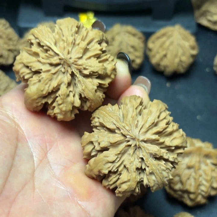 黄***埔吊坠文玩核桃秦岭灯笼9