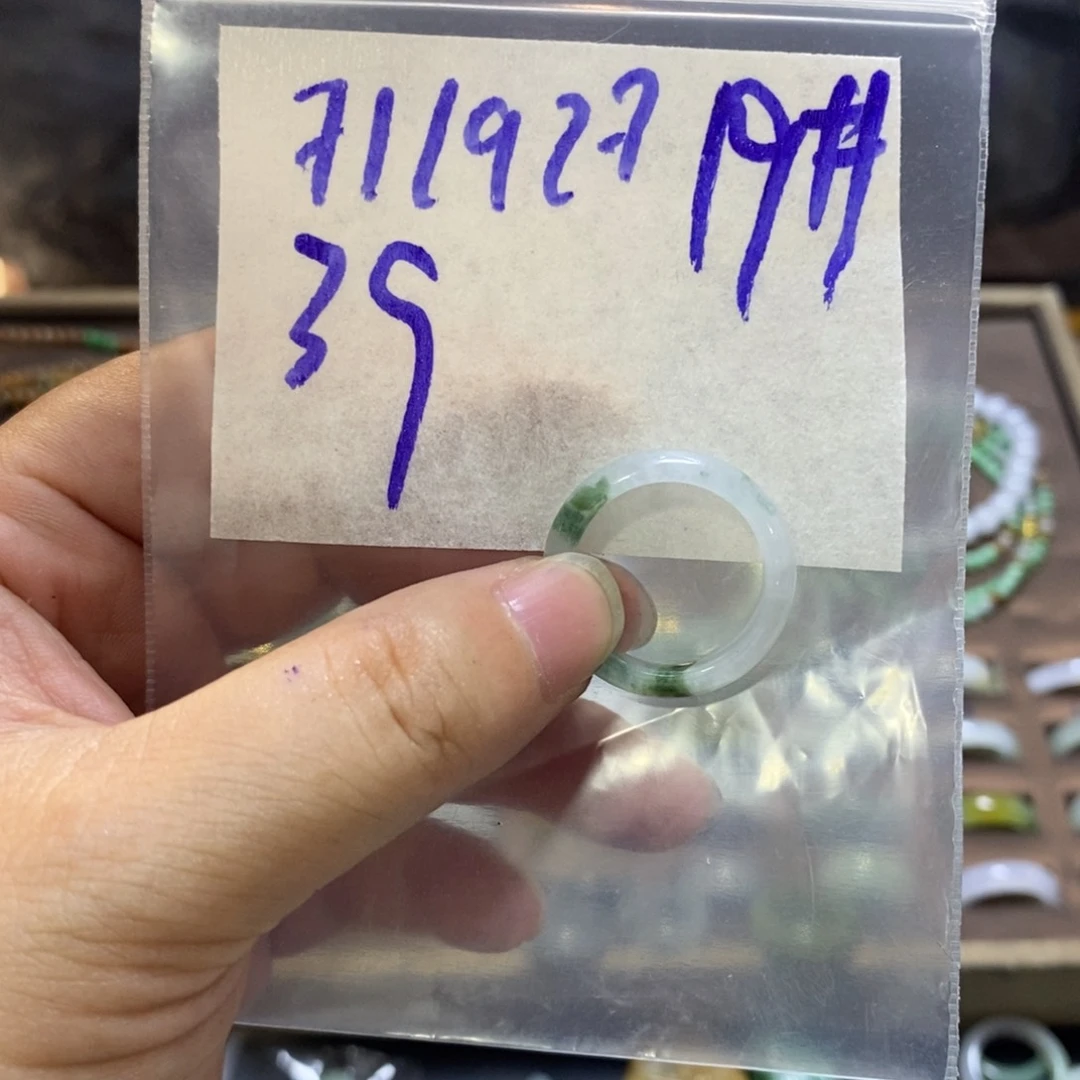 未镶嵌定制翡翠骆