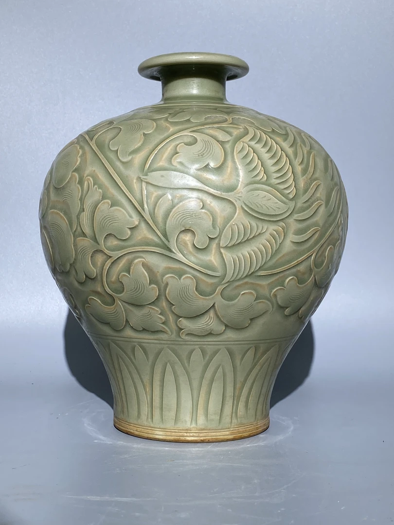 耀州窑精品梅瓶 刻工精细 高度22 直径19