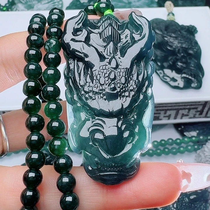 翡翠未镶嵌颈饰11