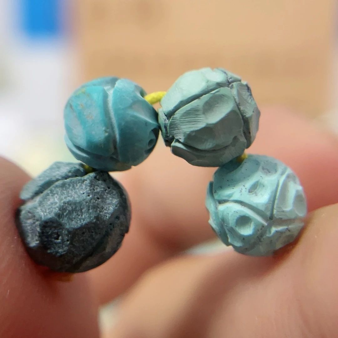 绿松石配饰未镶嵌