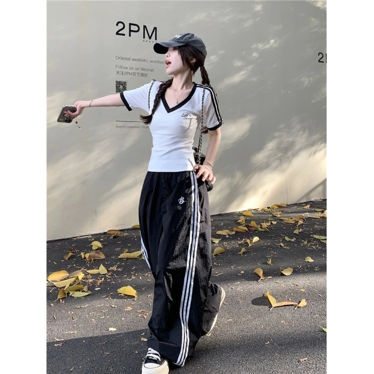 2025大码胖mm正肩v领短袖T恤上衣美式休闲运动风套装女夏季阔腿直