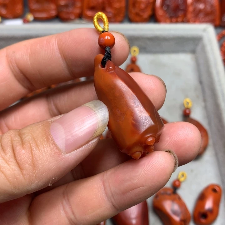 南红玛瑙吊坠(不含链)未镶嵌