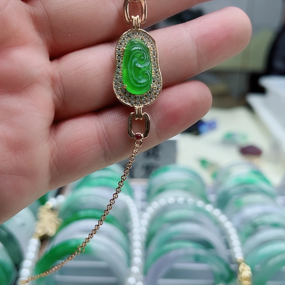 翡翠吊坠(赠链)银S925镶嵌