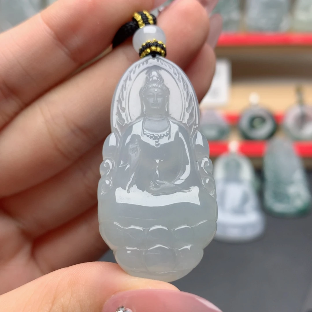 ****樊翡翠未镶嵌颈饰素衣观音