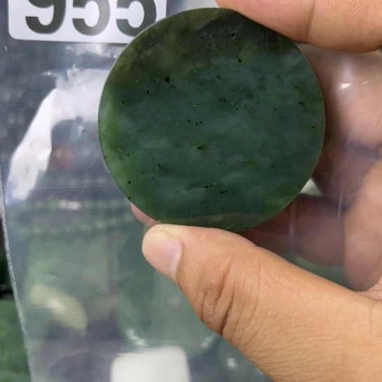 和田玉未镶嵌珠宝半成品