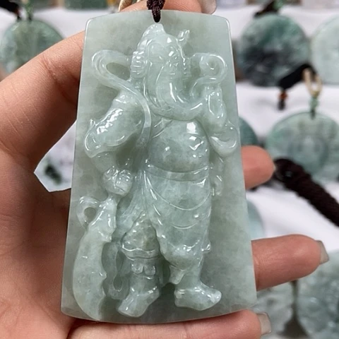 翡翠颈饰未镶嵌关二爷福利