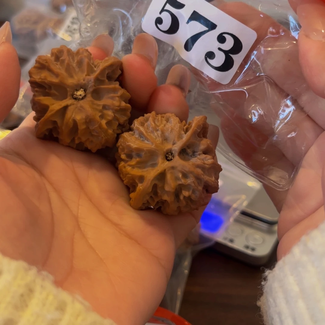 吊坠文玩核桃苹果园39