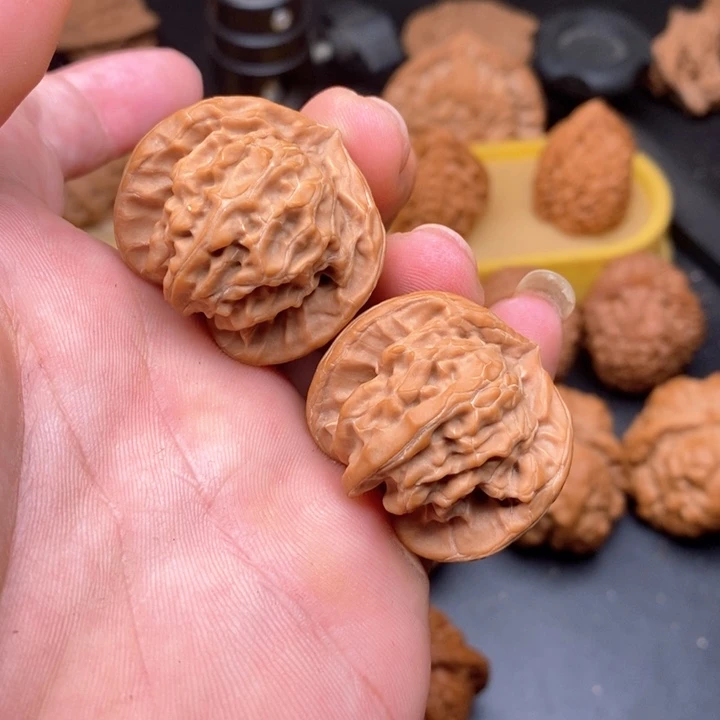 国***典把件桃核比翼双飞1234