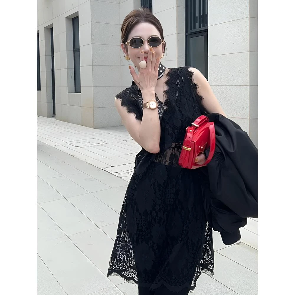 邱小小丽呀 早春新款蕾丝连衣裙打底衫中长款上衣好面料 修身显瘦