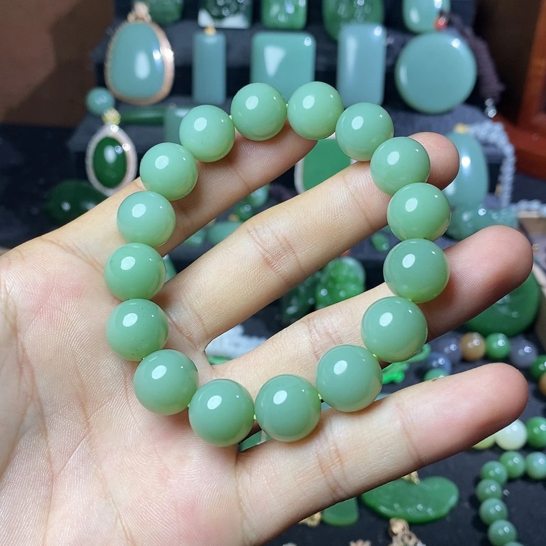 和田玉（碧玉）未镶嵌颈饰