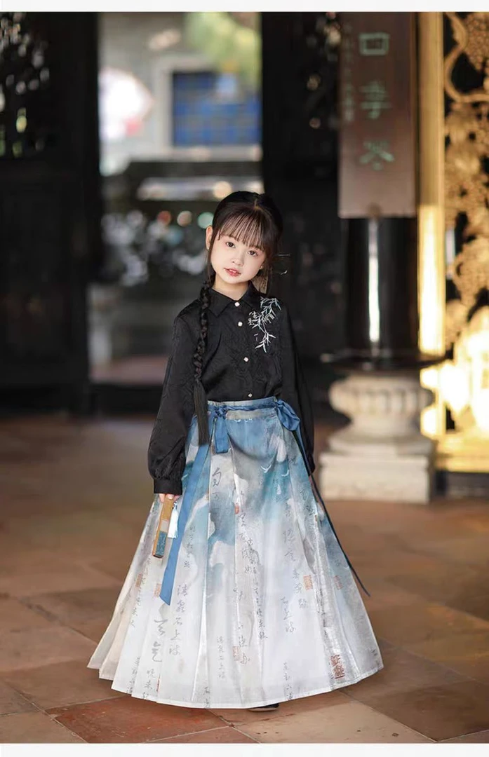 儿童马面裙俩件有长袖有短袖随机发套默认瑕疵不退换