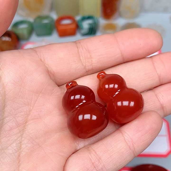 独***二玛瑙/玉髓未镶嵌颈饰