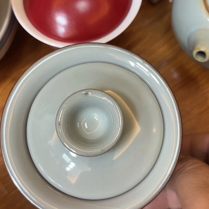 彪***了陶瓷摆件不固定一件
