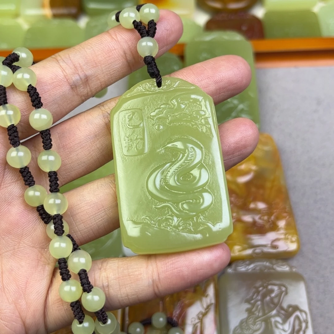 贵***恩新疆昆仑山料蛇爬