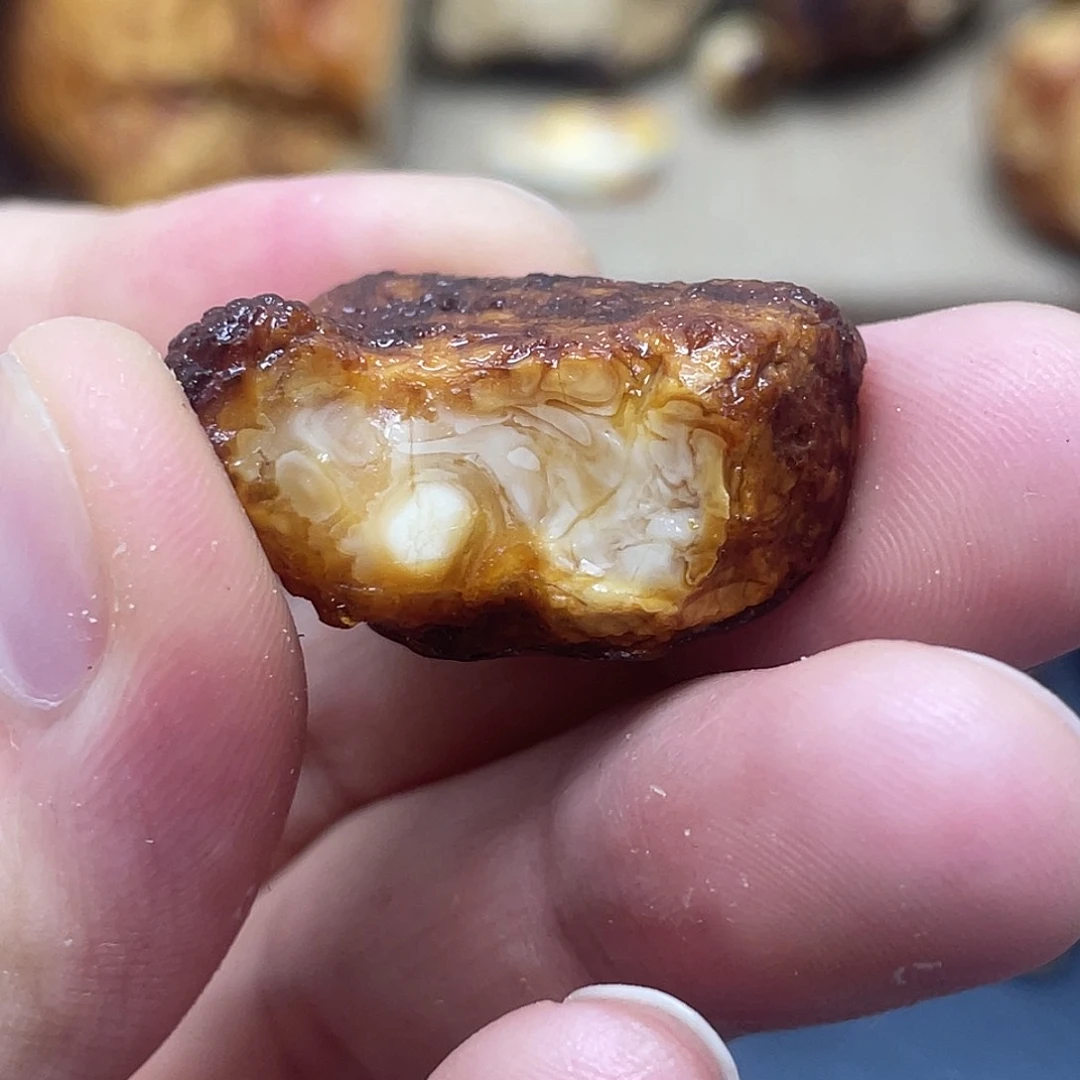 未镶嵌定制琥珀定制