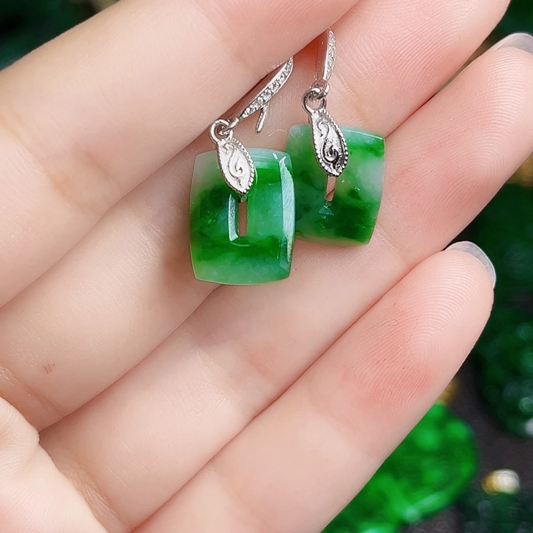 颈饰银S925镶嵌翡翠多样性