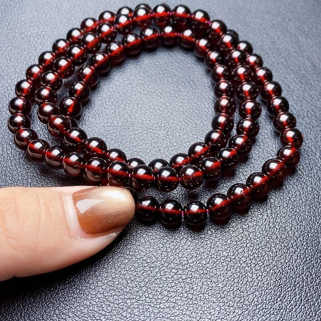 未镶嵌手链石榴石余****6.0 3圈