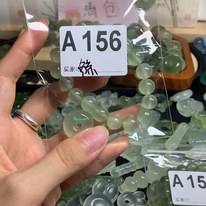 蛇纹石玉合金颈饰