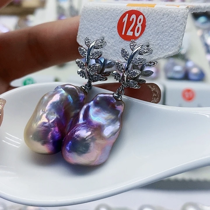 银S925镶嵌耳饰淡水珍珠世****?