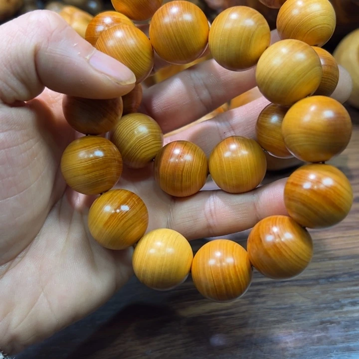 柏木（崖柏）陈化老料手串把件