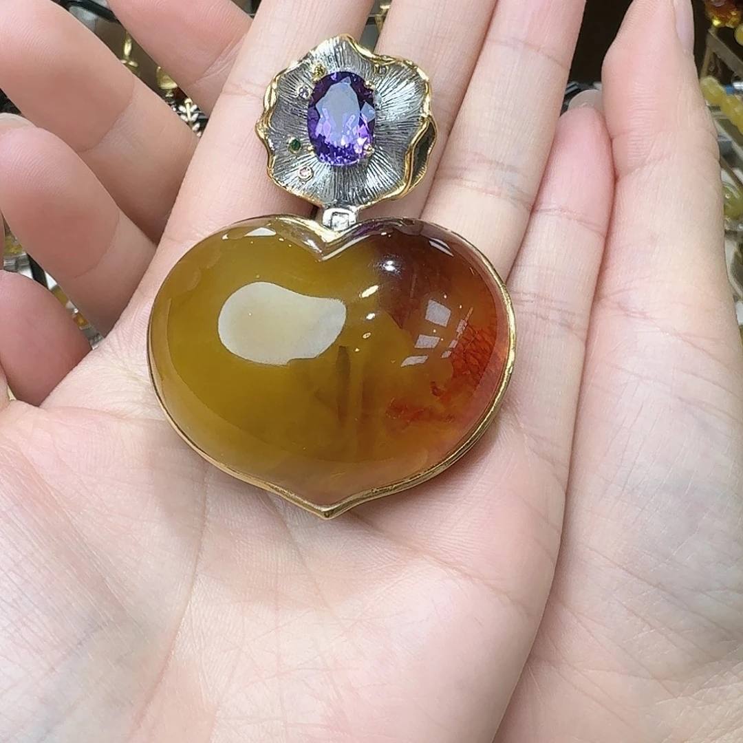 裸石琥珀未镶嵌吊坠