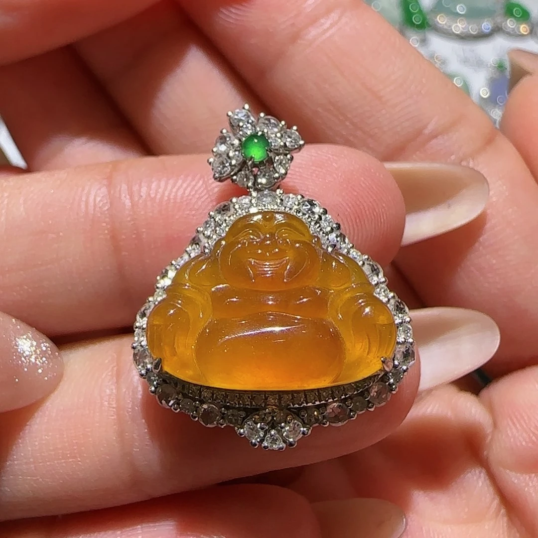 【闪购商品】颈饰18K金镶嵌翡翠天然
