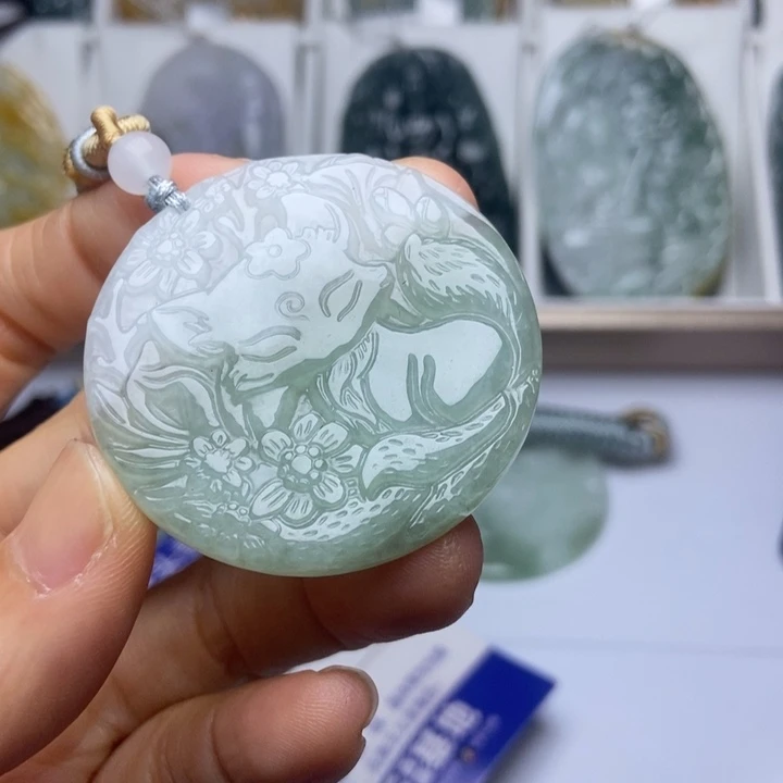 翡翠未镶嵌挂件翡翠