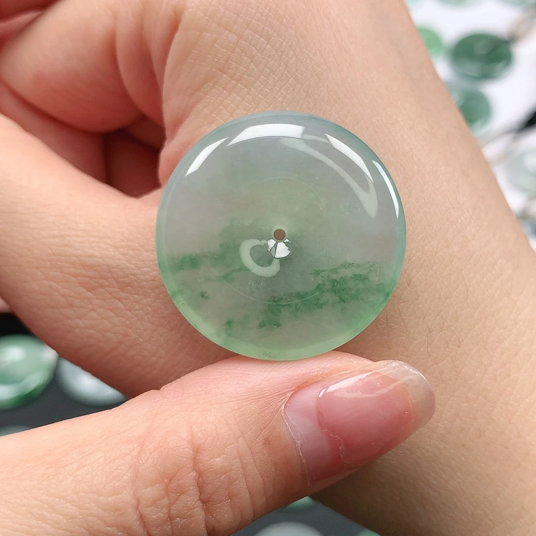 翡翠颈饰未镶嵌平安