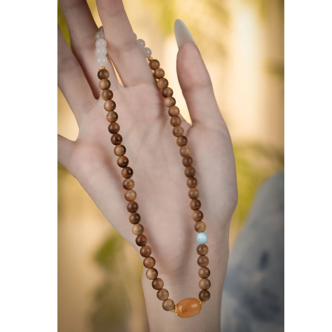 蜜蜡藕粉和田玉横纹老山檀设计款多圈手串