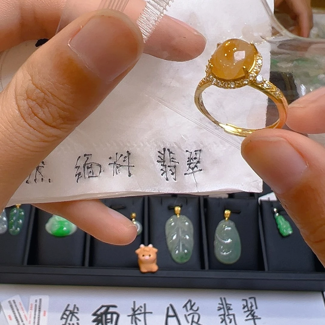 翡翠颈饰银S925镶嵌翡翠