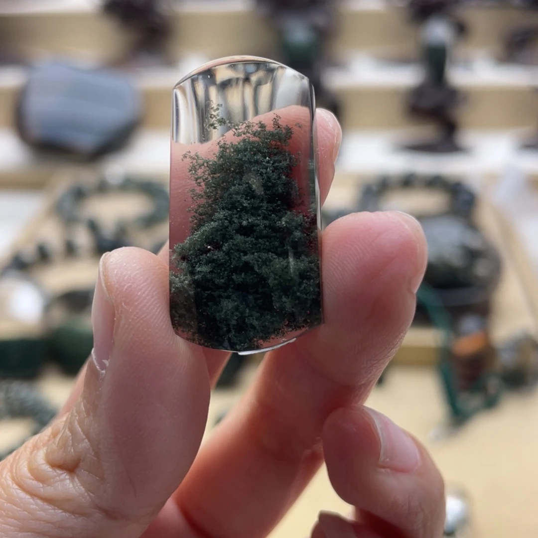 颈饰水晶未镶嵌绿幽灵吊坠