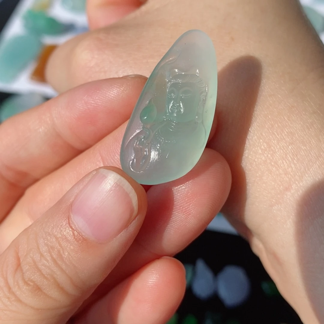 定制翡翠未镶嵌观音