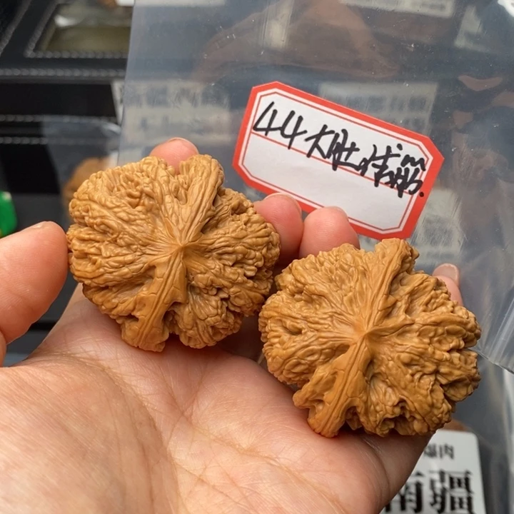 文玩核桃把件44球筋