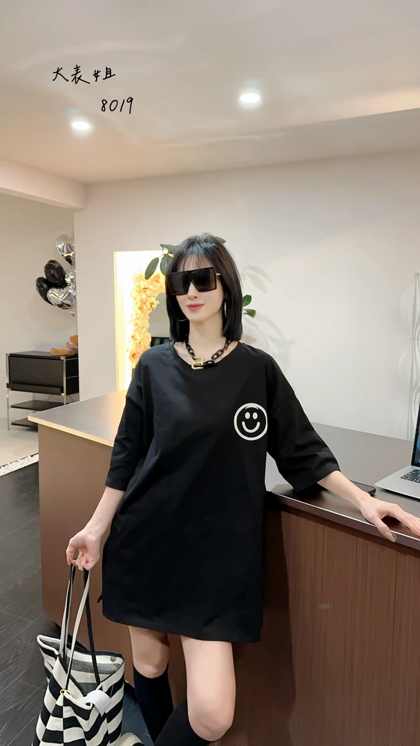 8019夏季新款韩版时尚休闲圆领笑脸中长款宽松遮肉显瘦短袖T恤女