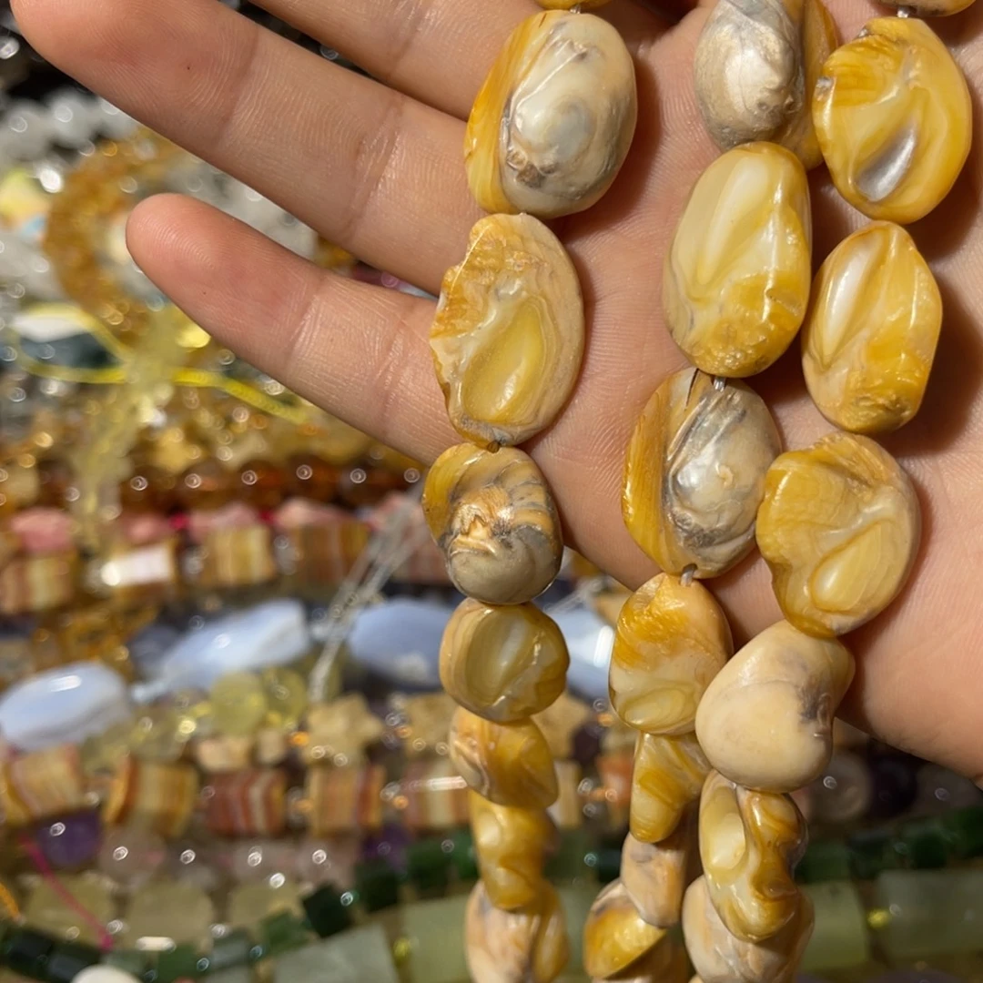 玛瑙/玉髓散珠贝壳螺原石