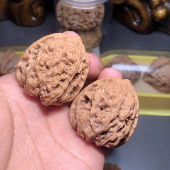 文玩核桃把件36马蹄