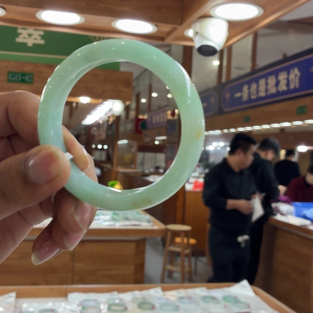 翡翠未镶嵌手镯手镯