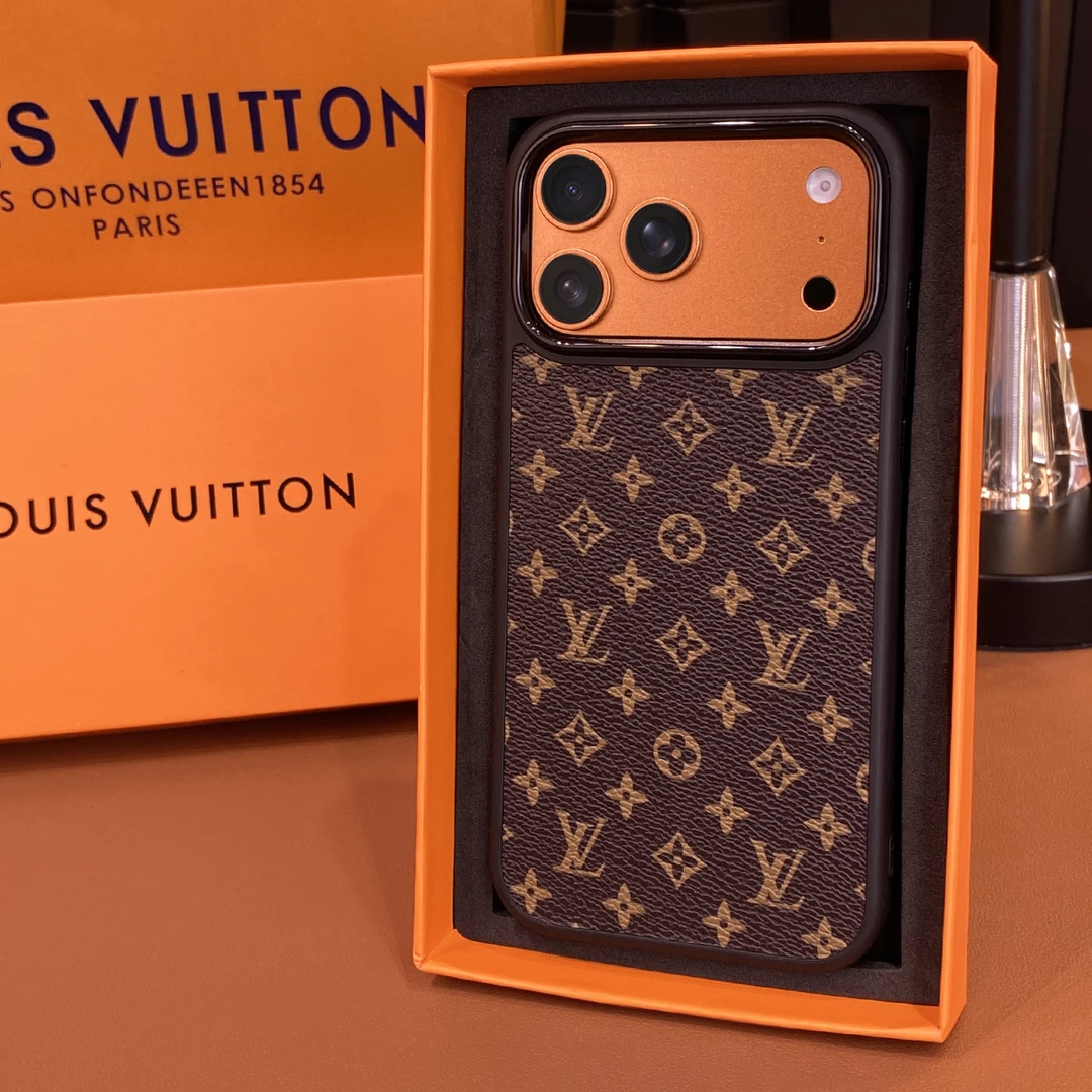 大牌适用iphone17promax手机壳苹果16高档15防摔14皮质13保护套12