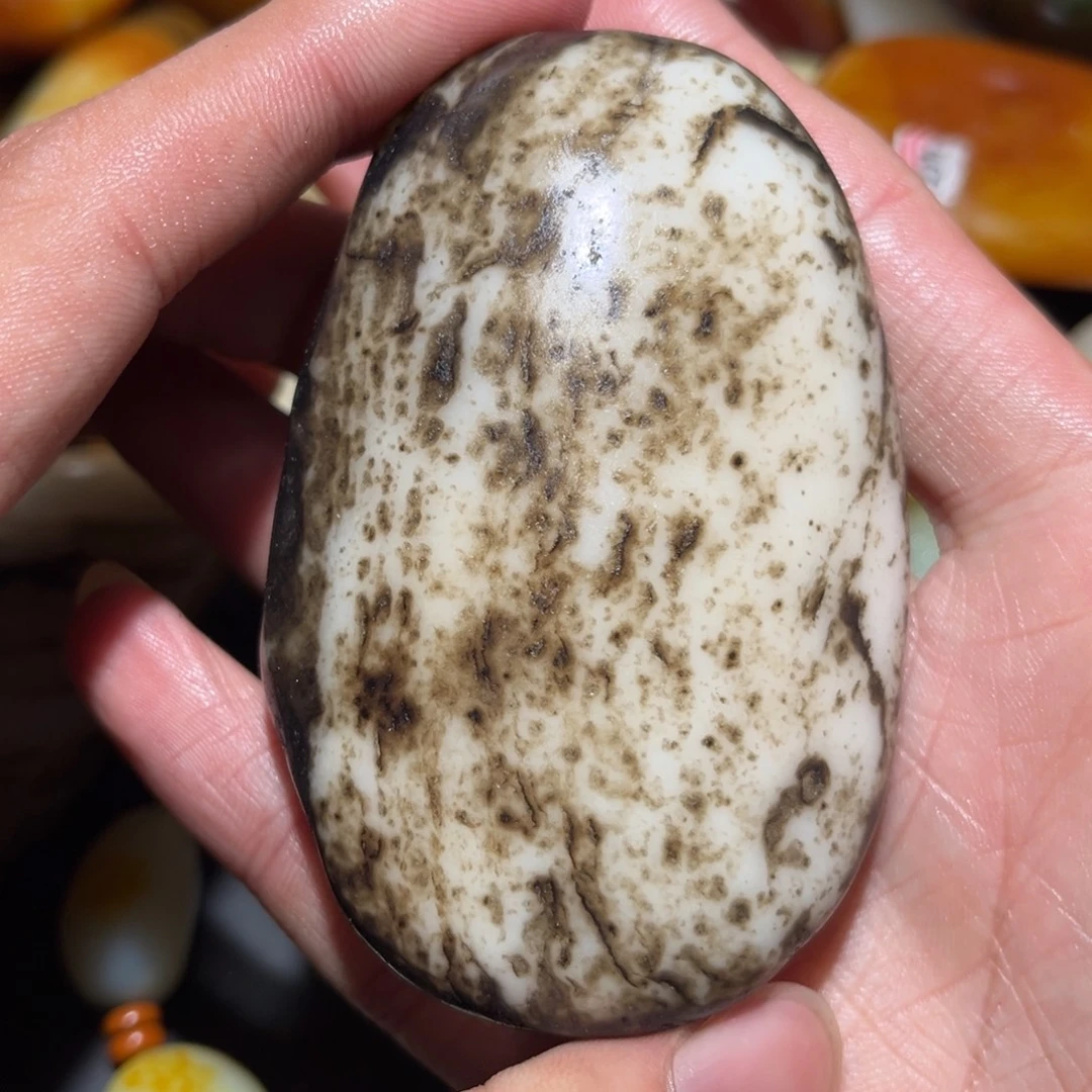 和田玉未镶嵌珠宝奇石