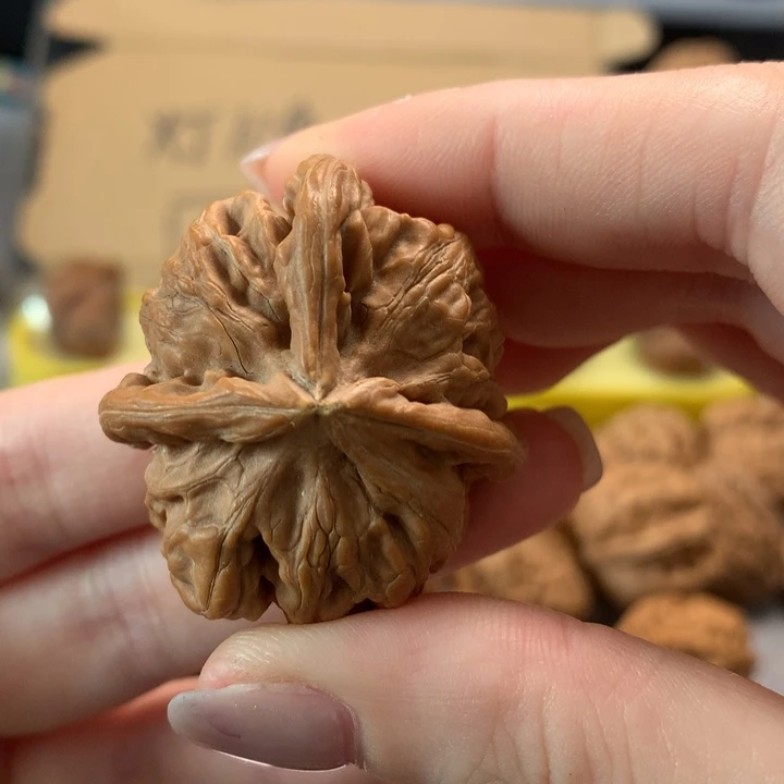 钰***~文玩核桃把件异形单只