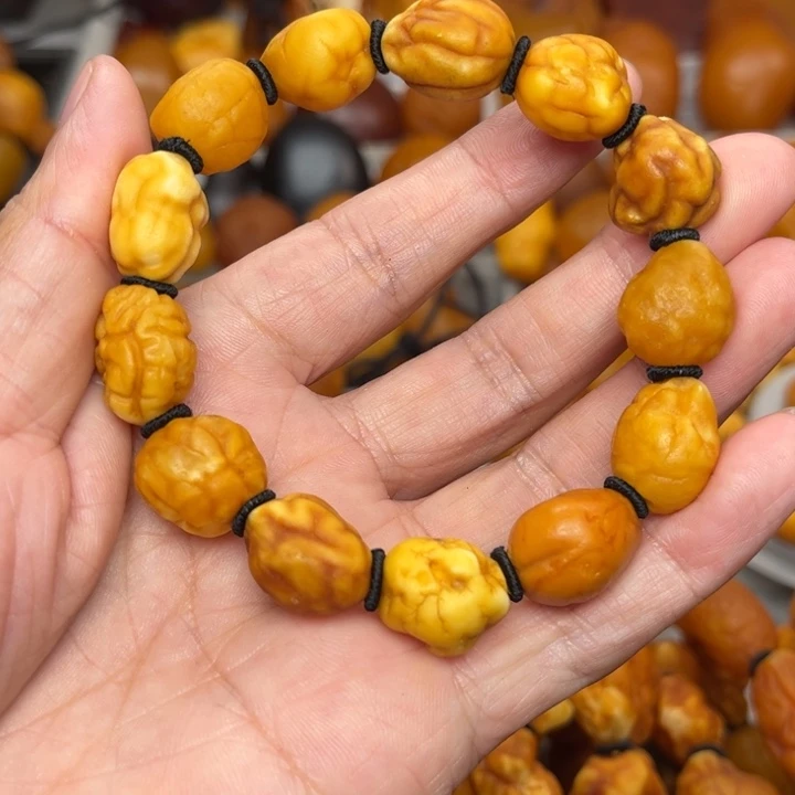 琥珀未镶嵌裸石天然蜜蜡手串