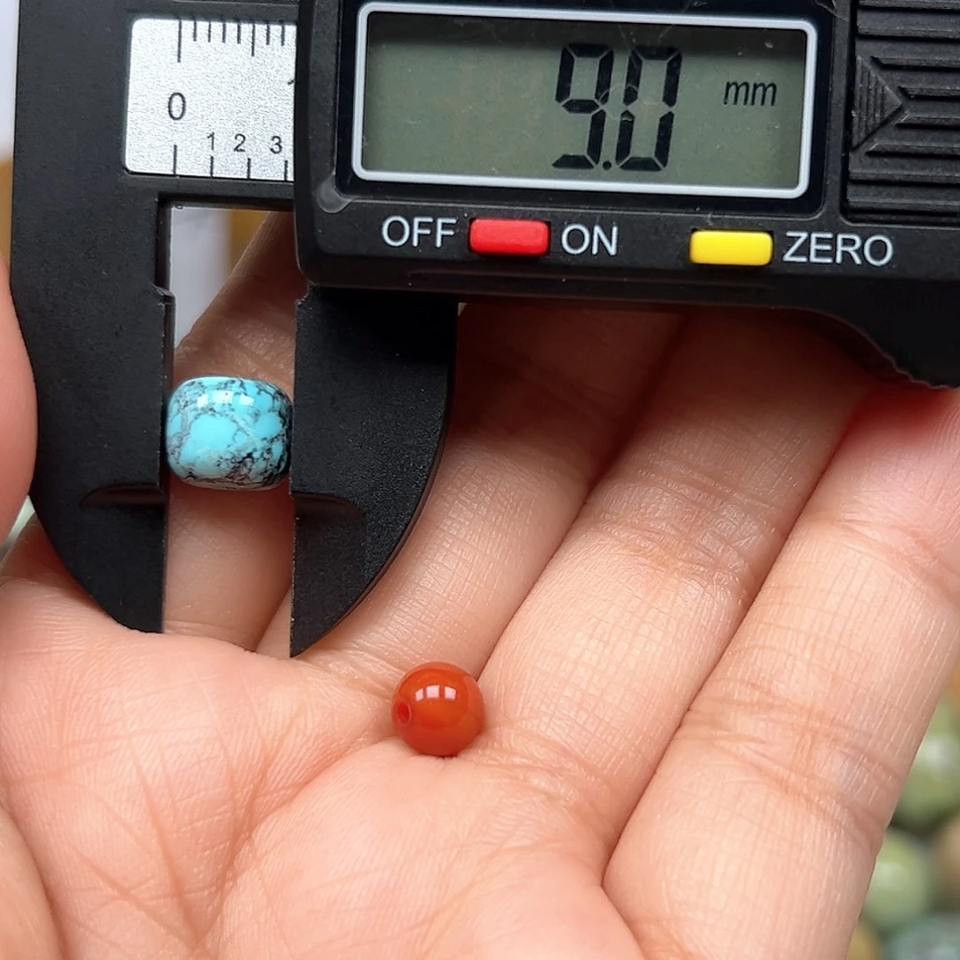 南红玛瑙未镶嵌珠宝奇石